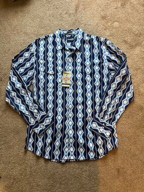 NWT Wrangler Checotah Southwestern Print Long Sleeve Pearl Snap